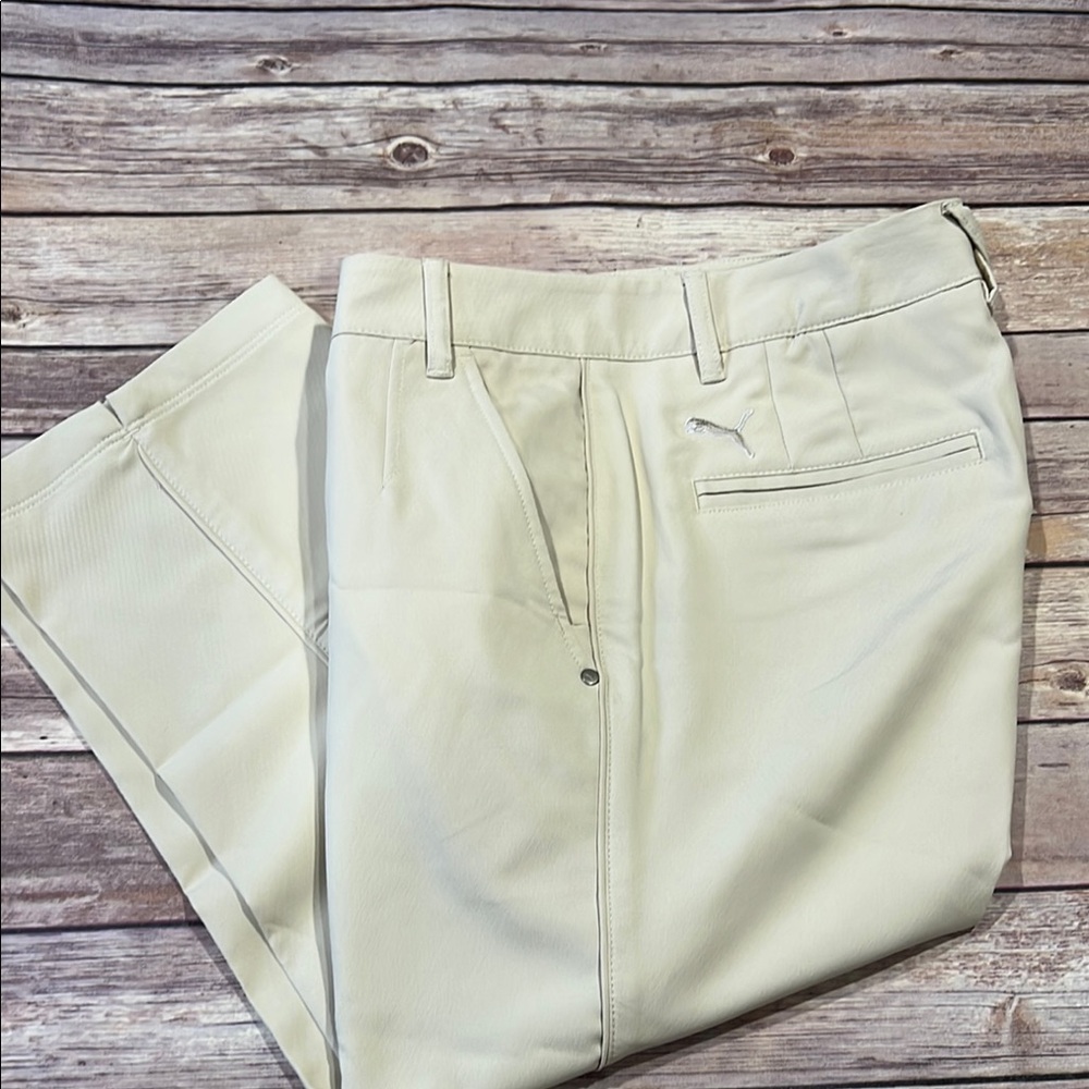 Puma Women’s Golf Pants - Like New - Size 4